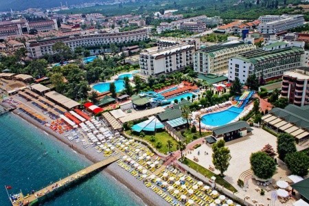 Armas Beach Hotel, 
