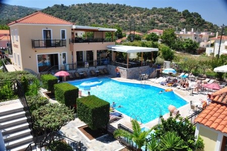 Hotel Christina’s Garden, Dovolená pro seniory 55+ Lesbos dotovaná, Invia