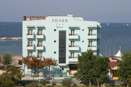 Hotel Iones, 