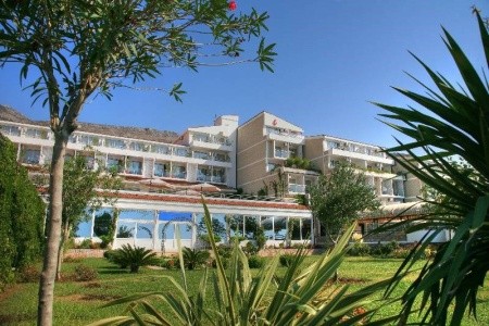 Hotel Palas, Petrovac, Invia