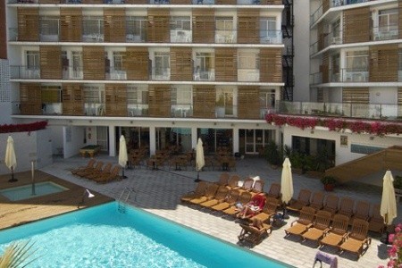 Hotel Plaza Paris Alegria, 