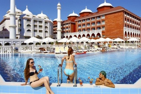 Hotel Royal Taj Mahal, 