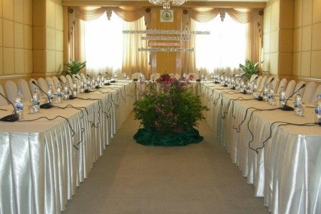 Jomtien Palm Beach Hotel & Resort, Dovolená pro seniory 55+ Pattaya dotovaná, Invia