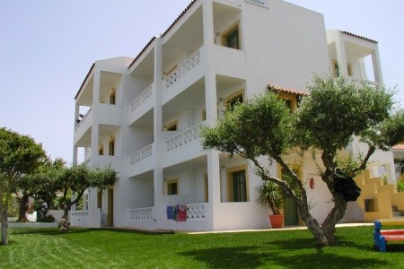 Nikolas Villas Apartments, 