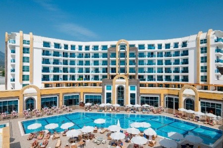 The Lumos Deluxe Resort Hotel & Spa, 