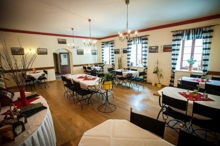 Hotel Galerie, Jižní Čechy, Invia