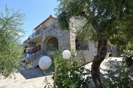 Olga, Peloponés, Invia