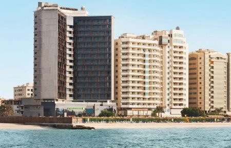 Wyndham Garden Ajman Corniche, Ajman, Invia