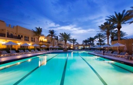 Al Hamra Village, Ras Al Khaimah, Invia