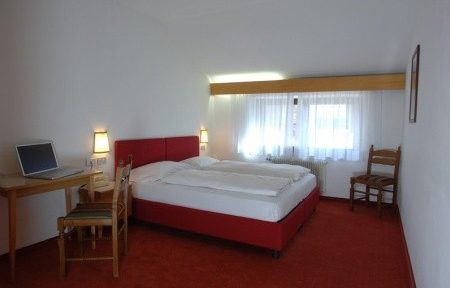 Alla Rocca (Varena/Cavalese), Trentino, Invia