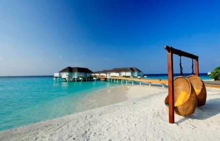 Centara Grand Island Resort, Maledivy, Invia