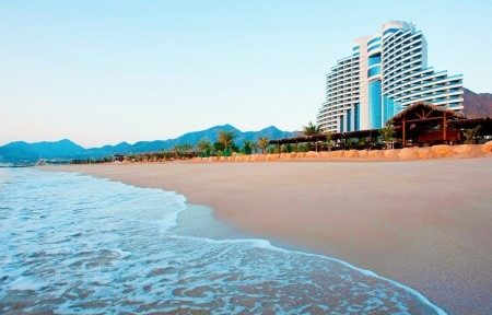 Le Meridien Al Aqah Beach Resort, Fujairah, Invia