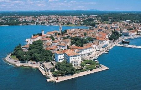 Pernar Kosuta Ana, Poreč, Invia