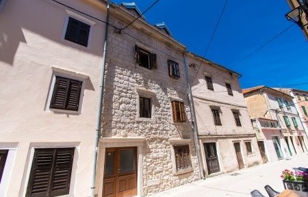 Apartmány 1355-4409, Šibenik, Invia