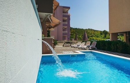Apartmány 3298-4584, Makarská riviéra, Invia